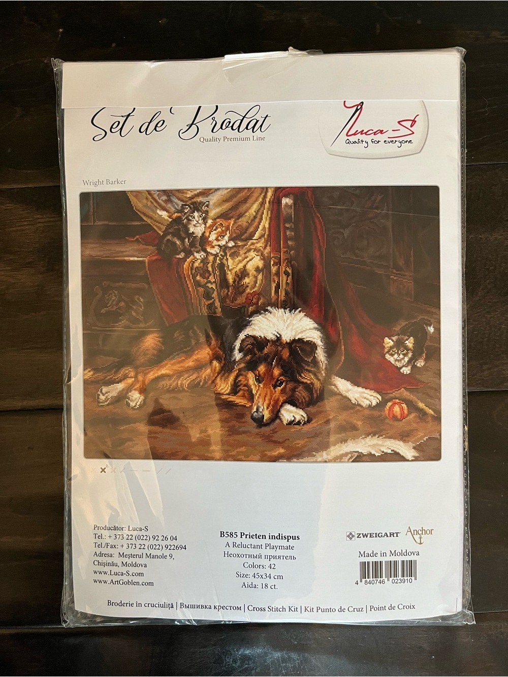 Luca-S B585 A Reluctant Playmate Counted Cross Stitch Kit